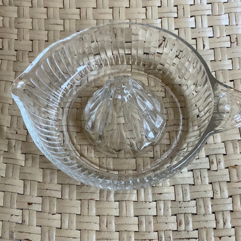 GLASS ORANGE JUICE JUICER VINTAGE